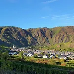 Appartement Attraktive Wohnung-elztalidyll-zwischen Mosel,nuerburgring Und Burg Eltz