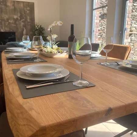 Attraktive Wohnung-elztalidyll-zwischen Mosel,nuerburgring Und Burg Eltz Apartament