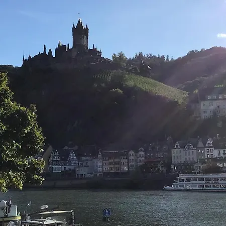 Attraktive Wohnung-elztalidyll-zwischen Mosel,nuerburgring Und Burg Eltz Apartman Kollig