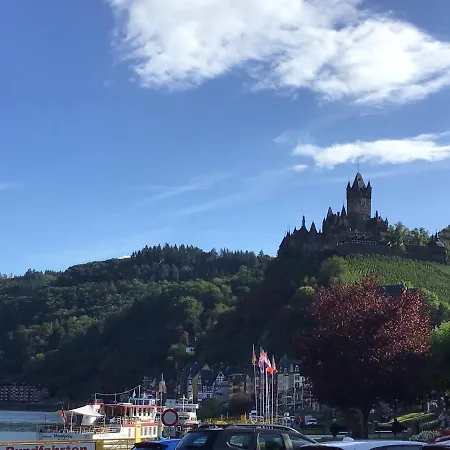 Attraktive Wohnung-elztalidyll-zwischen Mosel,nuerburgring Und Burg Eltz Apartament