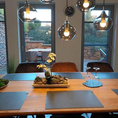Attraktive Wohnung-elztalidyll-zwischen Mosel,nuerburgring Und Burg Eltz Kollig