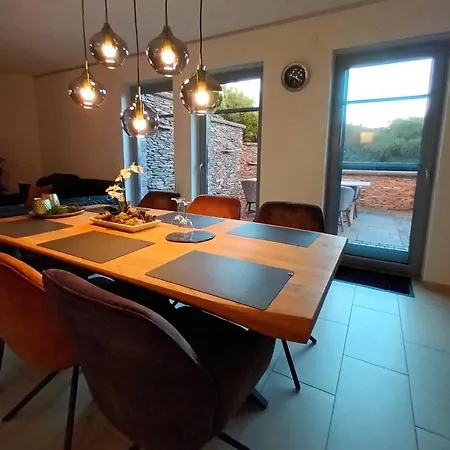 Apartment Attraktive Wohnung-elztalidyll-zwischen Mosel,nuerburgring Und Burg Eltz Kollig