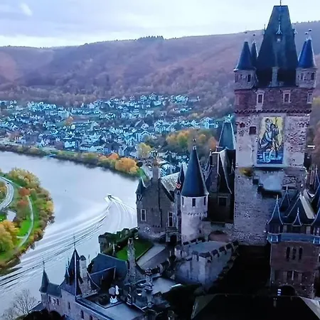 Attraktive Wohnung-elztalidyll-zwischen Mosel,nuerburgring Und Burg Eltz * Kollig