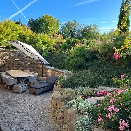 Attraktive Wohnung-elztalidyll-zwischen Mosel,nuerburgring Und Burg Eltz