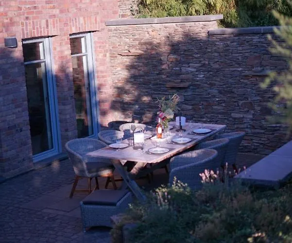 Apartamento Attraktive Wohnung-elztalidyll-zwischen Mosel,nuerburgring Und Burg Eltz *