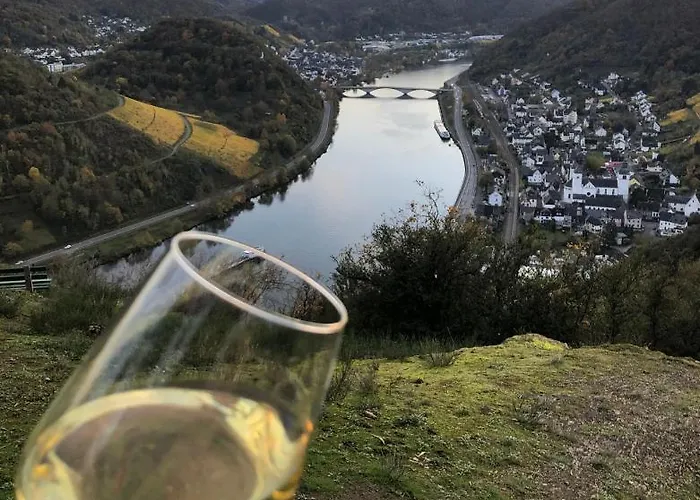 شقة Attraktive Wohnung-elztalidyll-zwischen Mosel,nuerburgring Und Burg Eltz