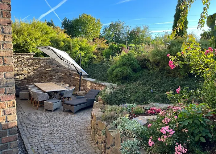 Attraktive Wohnung-elztalidyll-zwischen Mosel,nuerburgring Und Burg Eltz